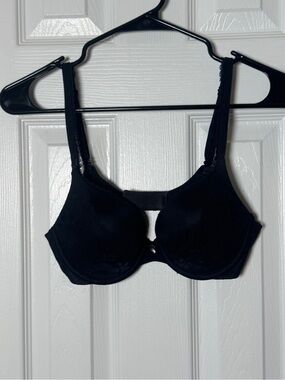 Victoria's Secret Body by Victoria Perfect Shape Black Bra 34B